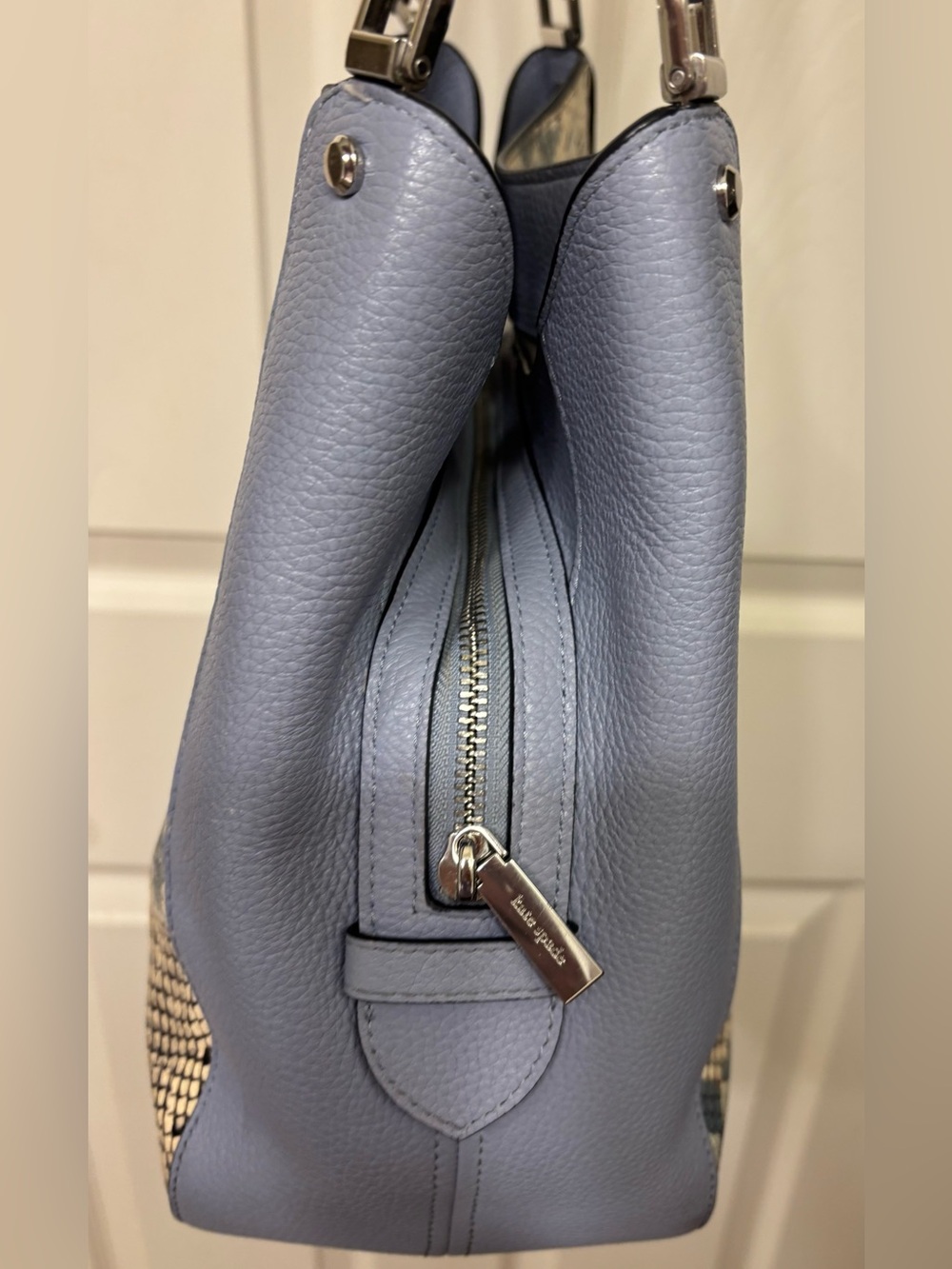Kate spade Leila medium snake-embossed triple compartment shoulder bag - Picture 6 of 13
